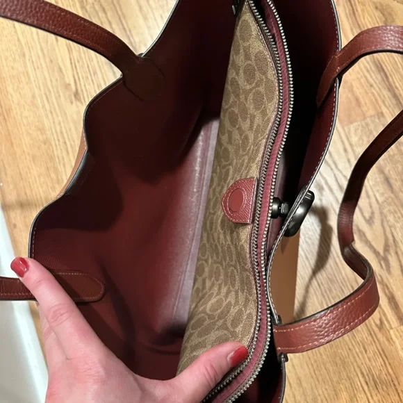 Coach Leather Tote - Picture 8 of 11